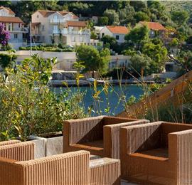5 bedroom villa with heated infinity pool and sea views near Milna, Brac Island, sleeps 10
